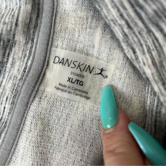 Danskin Crossover Sweater/Top - Picture 6 of 9